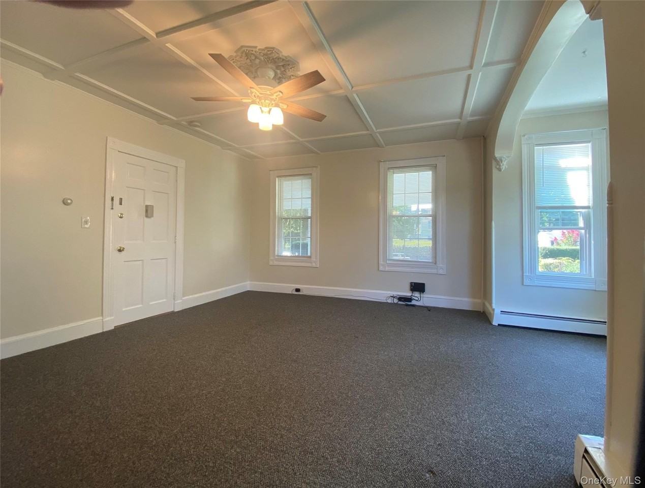 245 Scudder Avenue - Photo 4 of 11