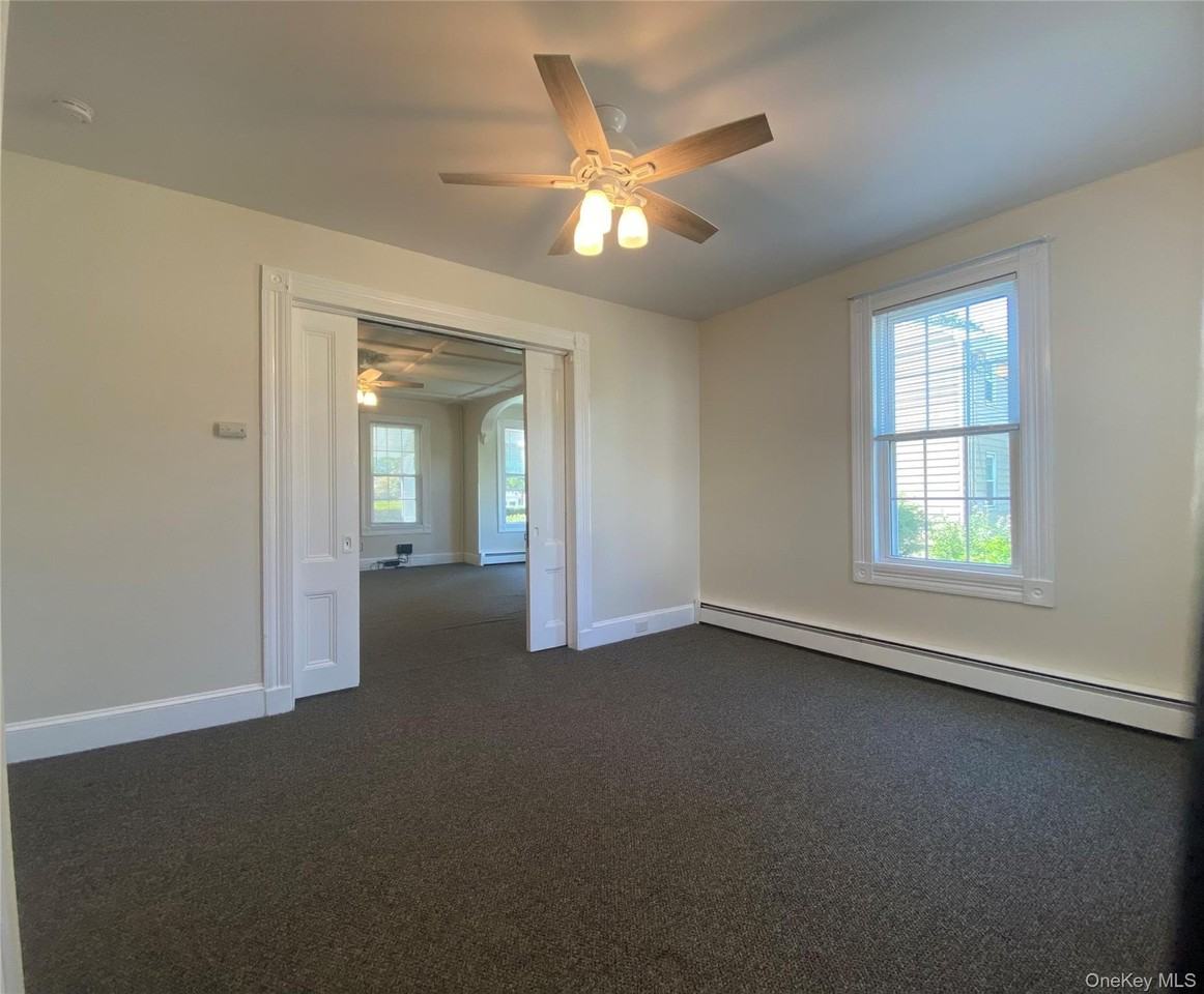 245 Scudder Avenue - Photo 6 of 11