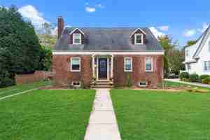 featured image of 66 Denton Avenue