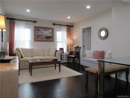 featured image of 242 William St Unit 1 #1