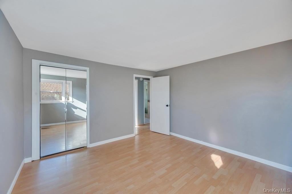 627 10th Avenue - Photo 7 of 25