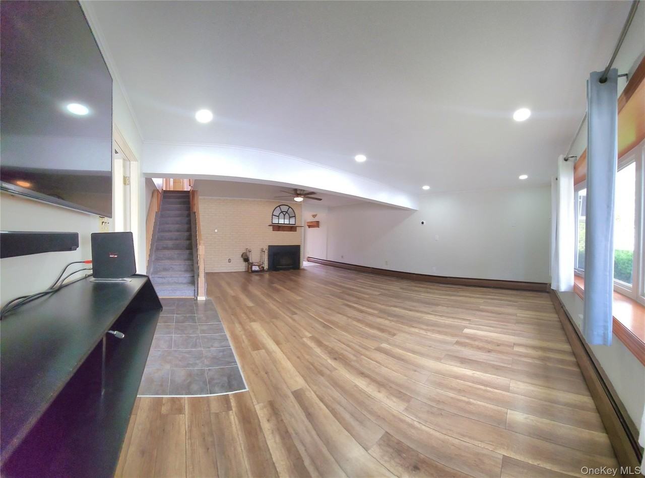 35 Arch Lane - Photo 6 of 19