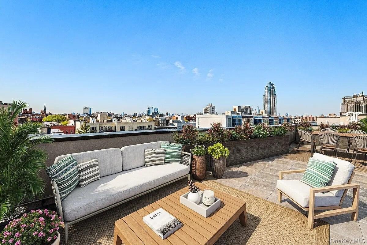 153 Green St Apt 3b #3B - Photo 7 of 8