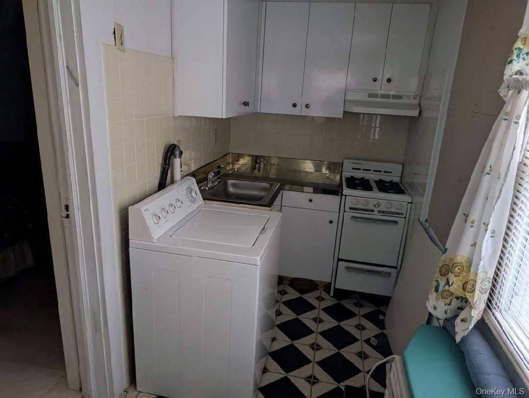 967 Briggs Hwy - Photo 6 of 9