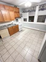 featured image of 2 Maple Dr