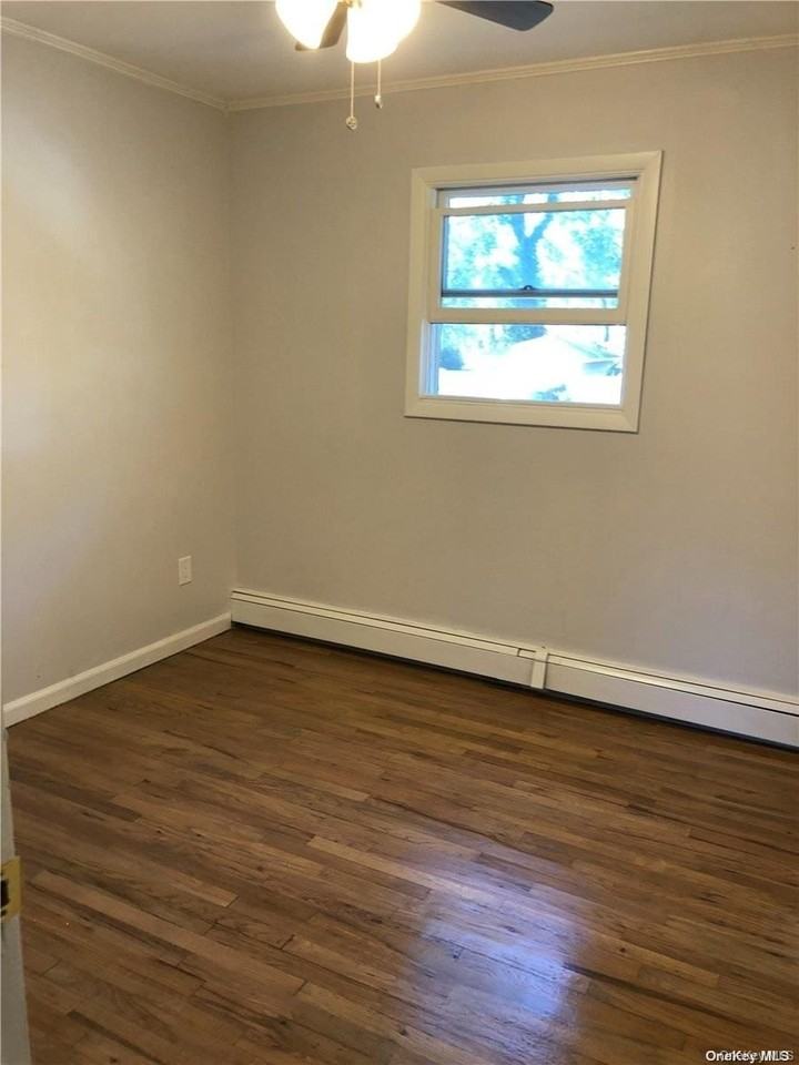 1671 Claas Ave - Photo 7 of 28