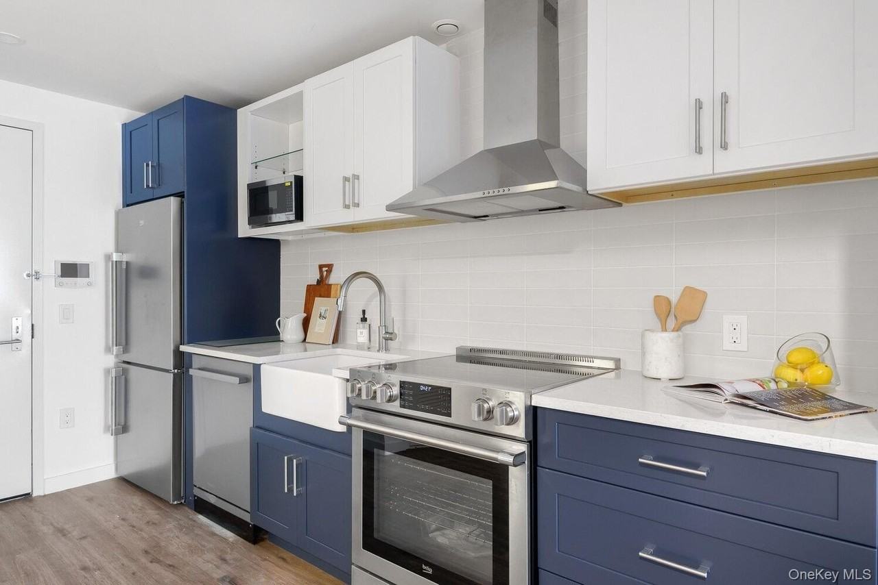 540 Graham Ave Apt 403 #403