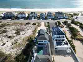 featured image of 750 Dune Rd