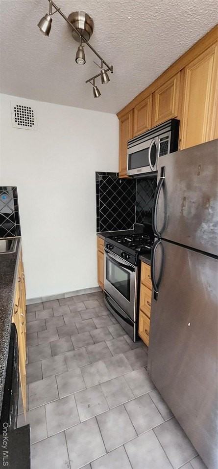 118-17 Union Turnpike #14E - Photo 6 of 24