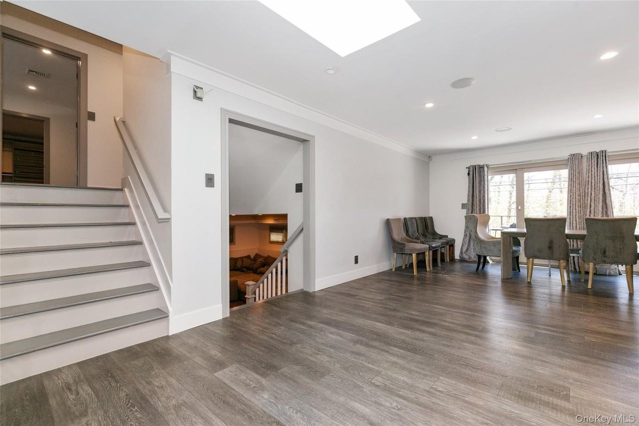 22 Olive St - Photo 4 of 38