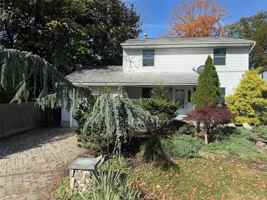 featured image of 39 Royce Ave