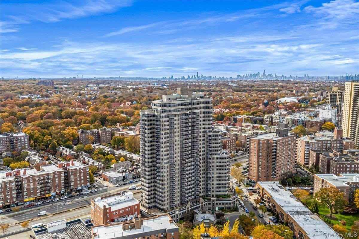 11201 Queens Blvd Apt 23c #23C - Photo 4 of 32