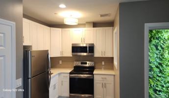 featured image of 148 E Park Ave Unit 2 #2