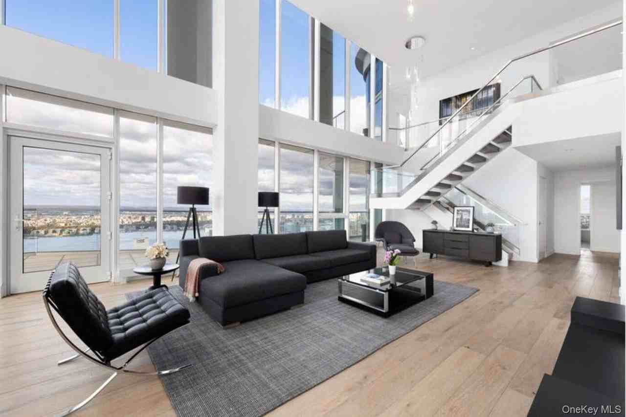 242 W 53rd St Unit Pha #PHA - Photo 3 of 14