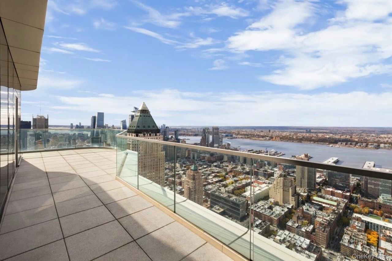 242 W 53rd St Unit Pha #PHA - Photo 5 of 14