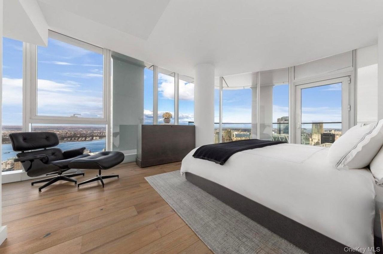 242 W 53rd St Unit Pha #PHA - Photo 6 of 14