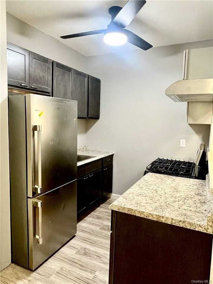 39 Church St Apt 53 #53 - Photo 3 of 32