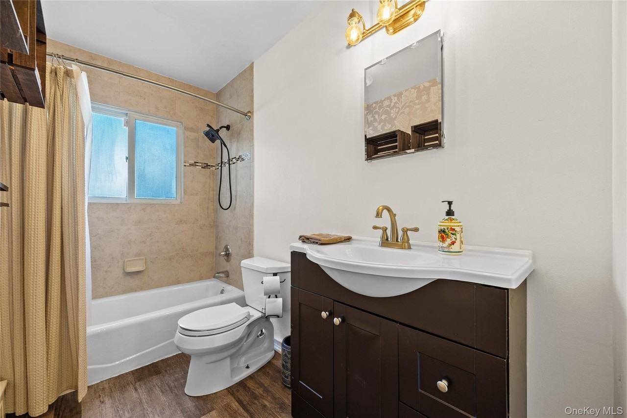 44 Oakridge Rd - Photo 6 of 17