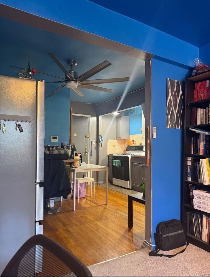 21204 75th Ave Apt 3m #3M - Photo 2 of 7