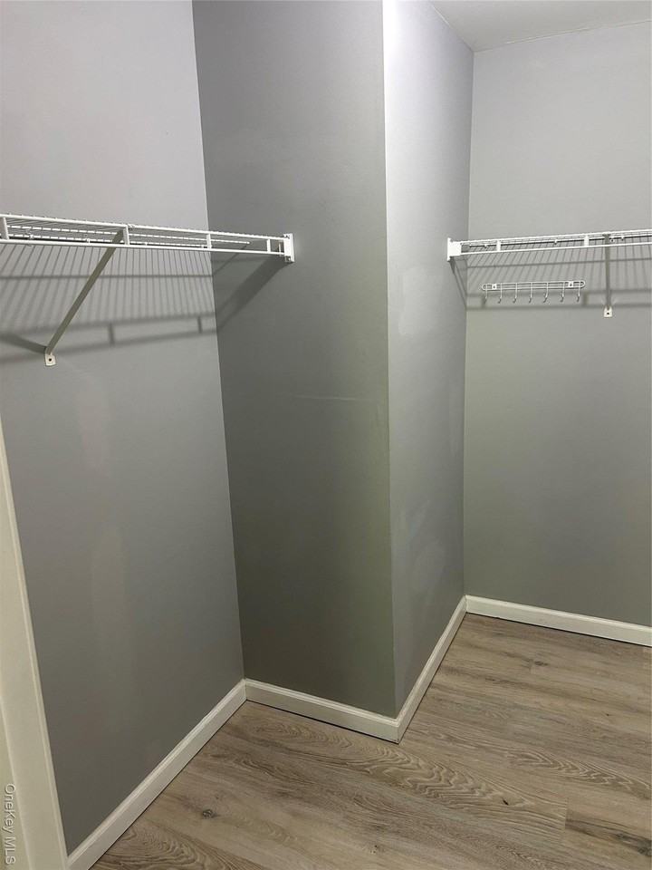 83 Jordan Ln - Photo 5 of 15