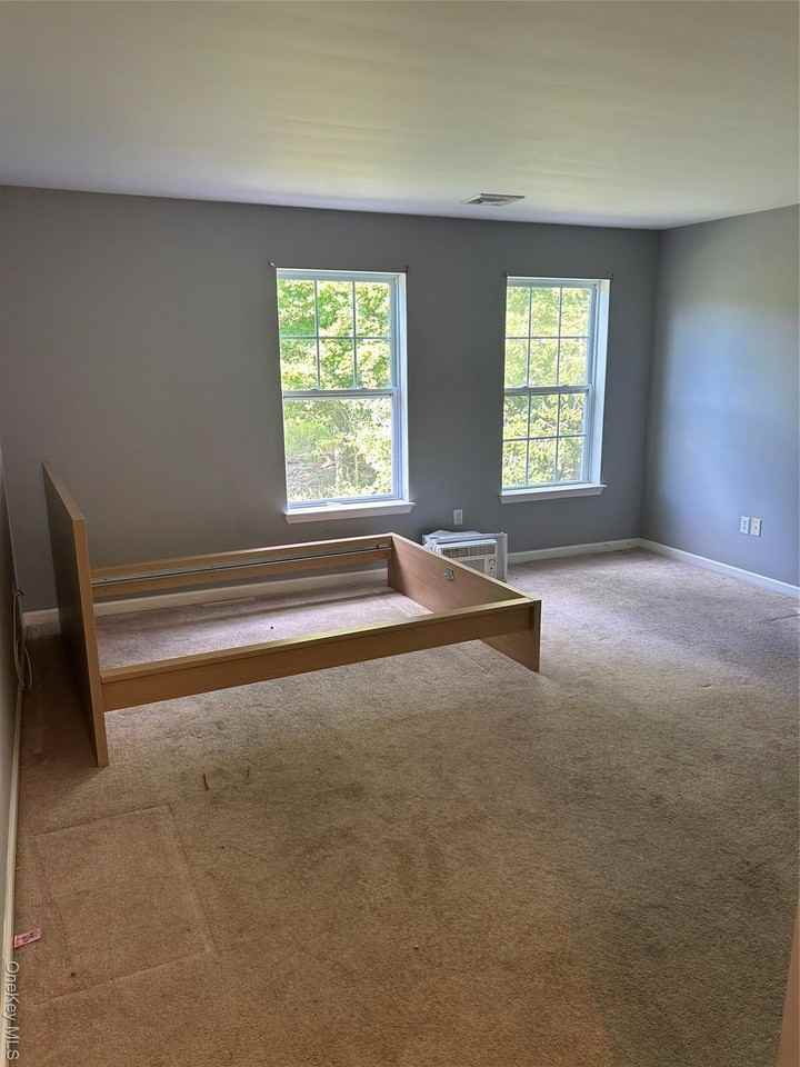 83 Jordan Ln - Photo 6 of 15