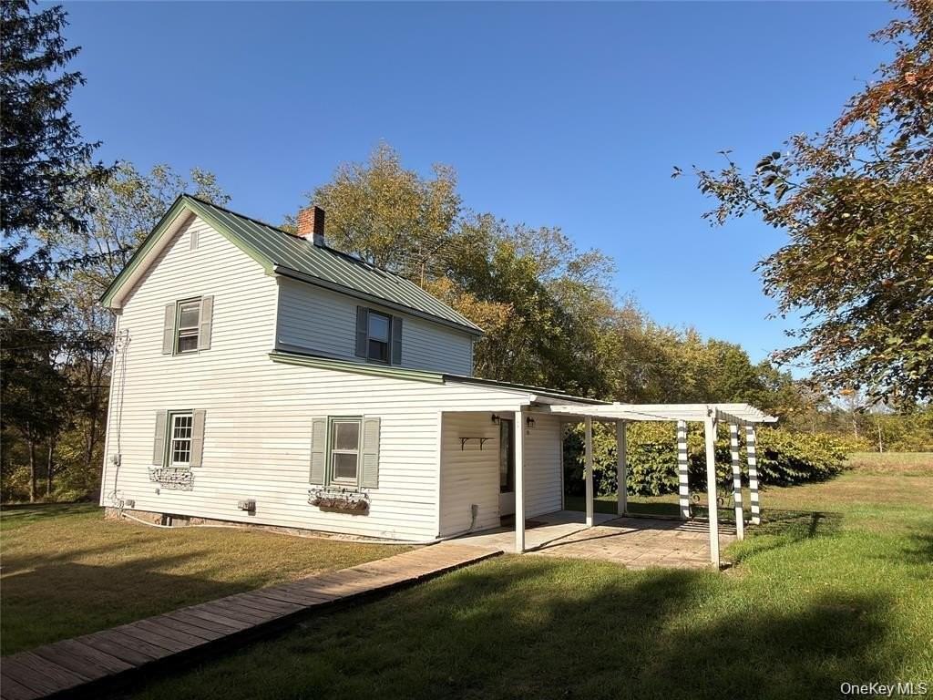 265 Maybrook Rd - Photo 3 of 20