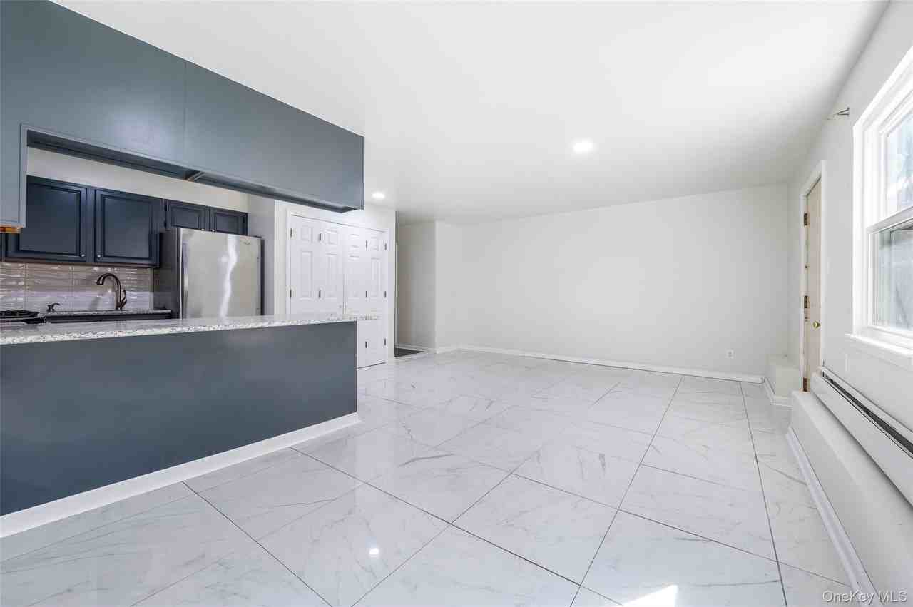 380 Saratoga Ave - Photo 6 of 27