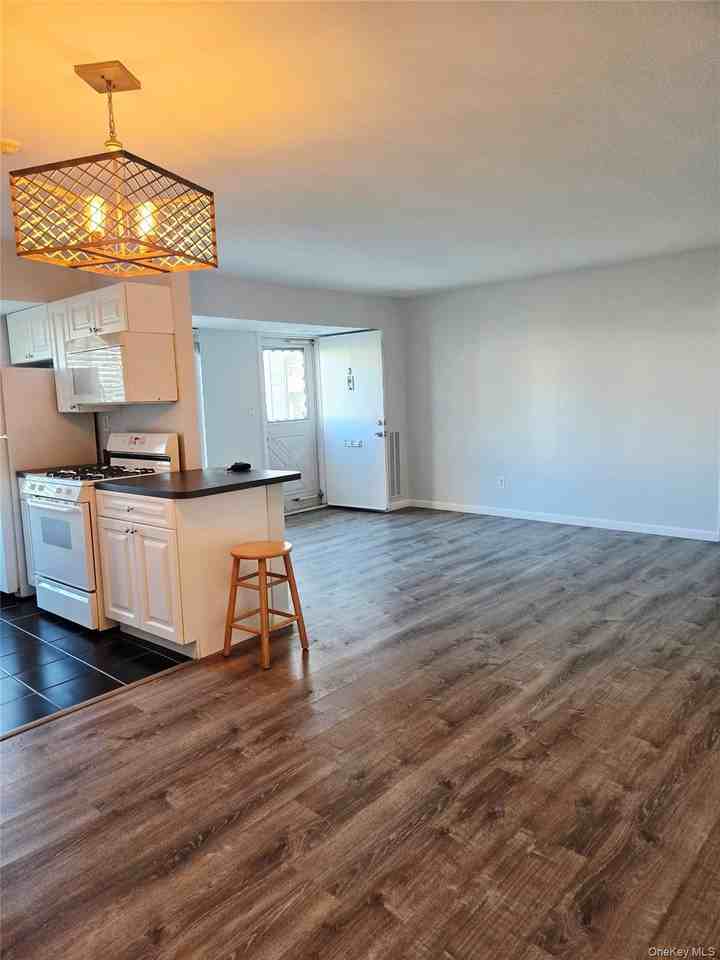 3 Osage Ct Unit 3 #3 - Photo 4 of 27