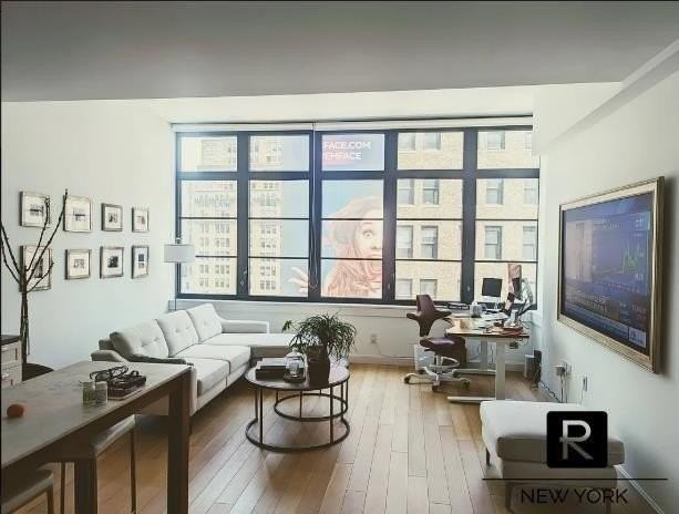 50 W 30th St Apt 13b #13B