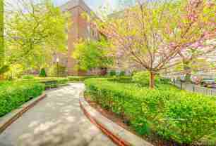 6640 108th St Apt 1d #1D - Photo 1 of 1