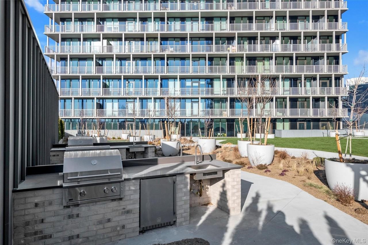 13102 40th Rd Unit 16m #16M - Photo 3 of 17