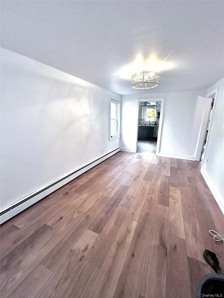 73 E Railroad Ave Unit A #A - Photo 6 of 17