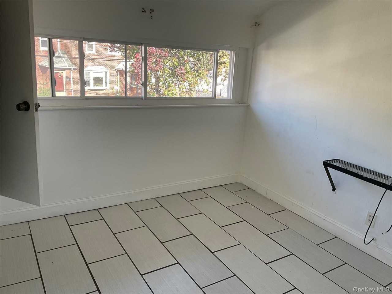 17318 143rd Rd - Photo 5 of 5