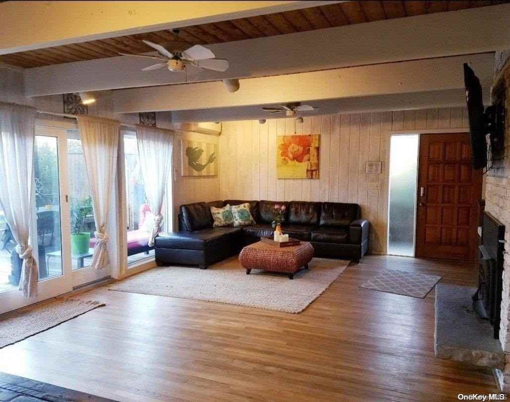 17 Bungalow Walk - Photo 2 of 15