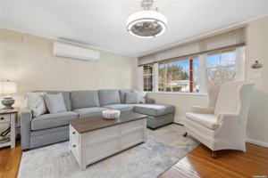 featured image of 220 Fiddler Ln