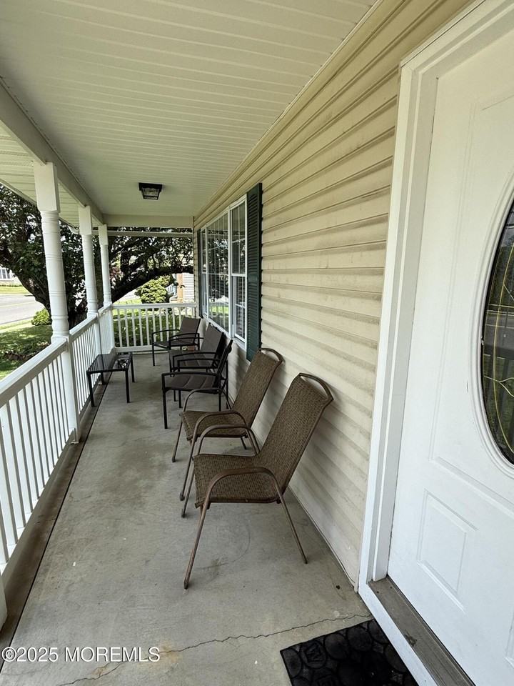 519 2nd Avenue - Photo 4 of 24