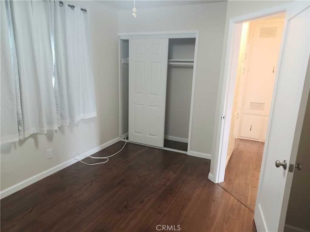 465 W Windsor Rd #B - Photo 5 of 16