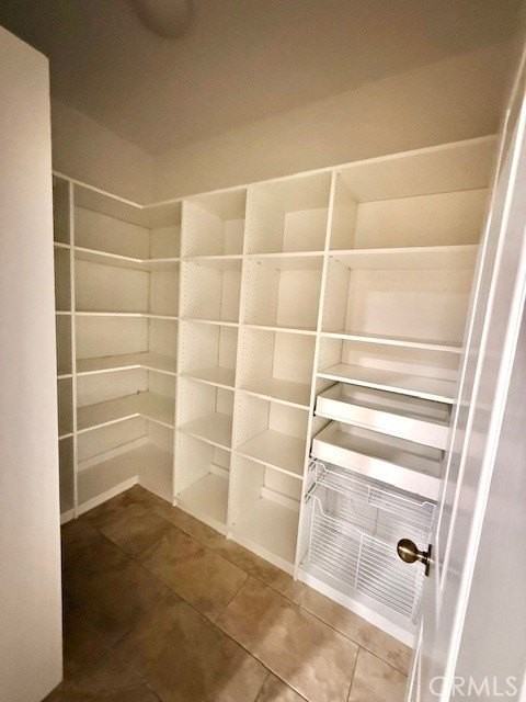 2495 Hannum Cir - Photo 4 of 8