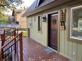 featured image of 1620 Edge Cliff Dr