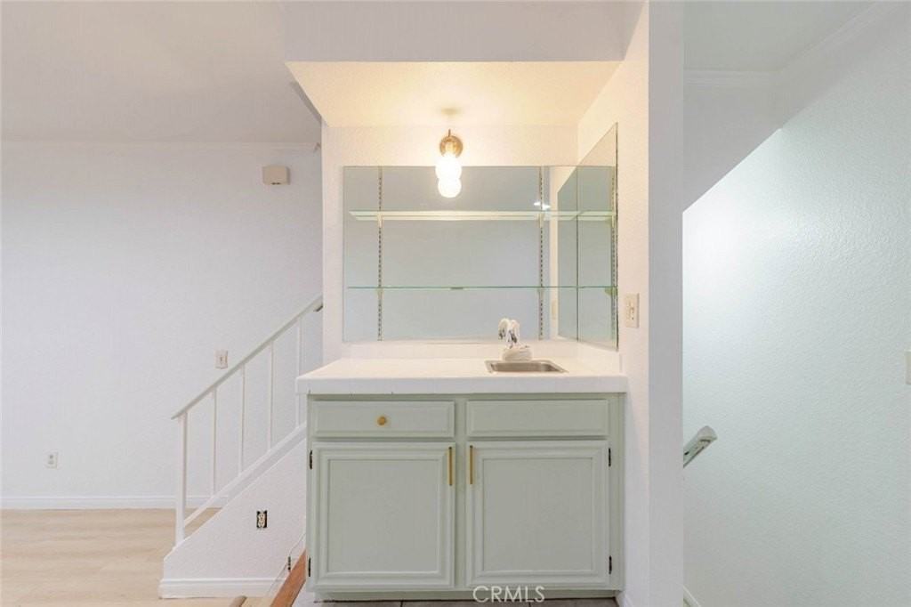 10229 Variel Avenue #22 - Photo 4 of 23