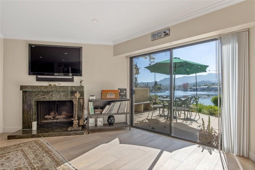 1158 S Westlake Blvd #A - Photo 5 of 24