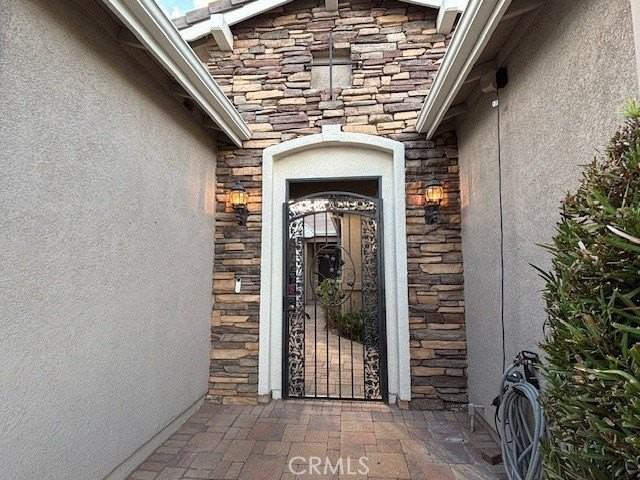 483 Lyle Dr #B - Photo 4 of 11