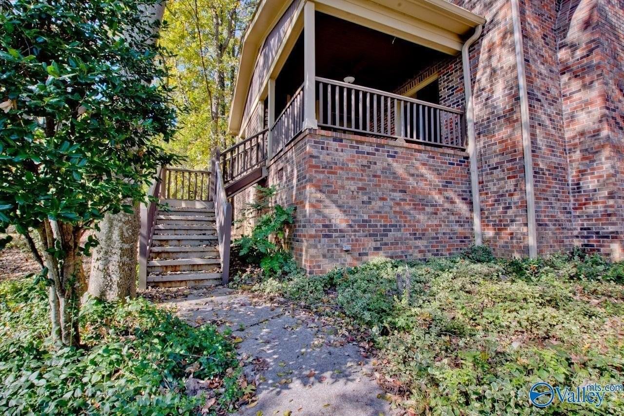 3018 Live Oak Ln Sw - Photo 3 of 36