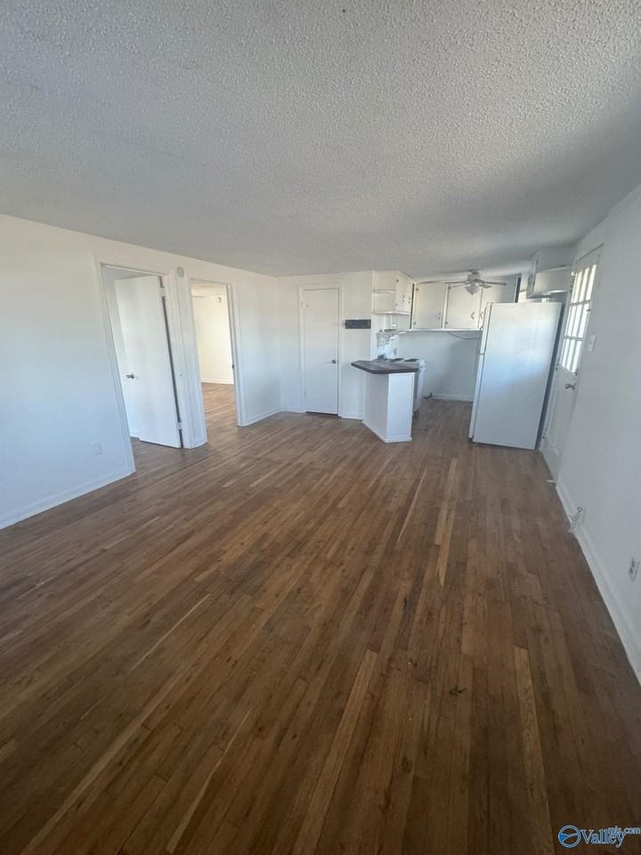 118 Brockway Ave - Photo 4 of 6