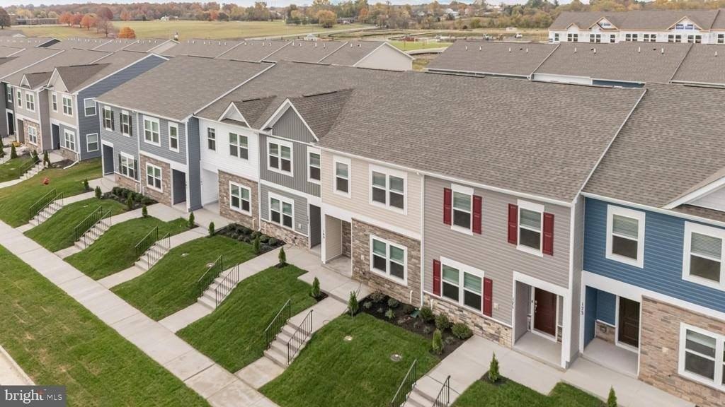 169 Tigney Dr - Photo 2 of 30