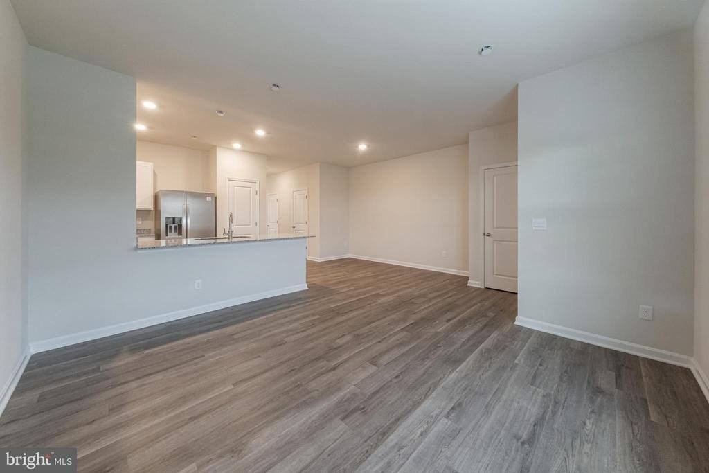 169 Tigney Dr - Photo 6 of 30