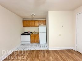 featured image of 6916 N Lakewood Ave #108