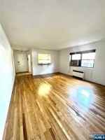 featured image of 3020 Edwin Ave Apt 1a