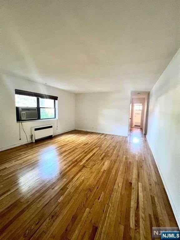 3020 Edwin Ave Apt 1a - Photo 7 of 13