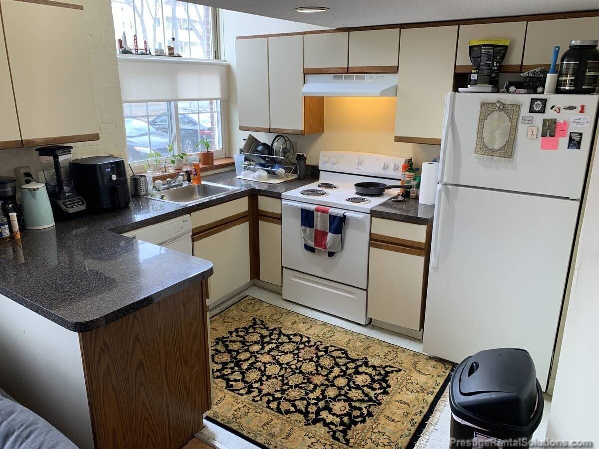 11 Willow St #206 - Photo 3 of 15